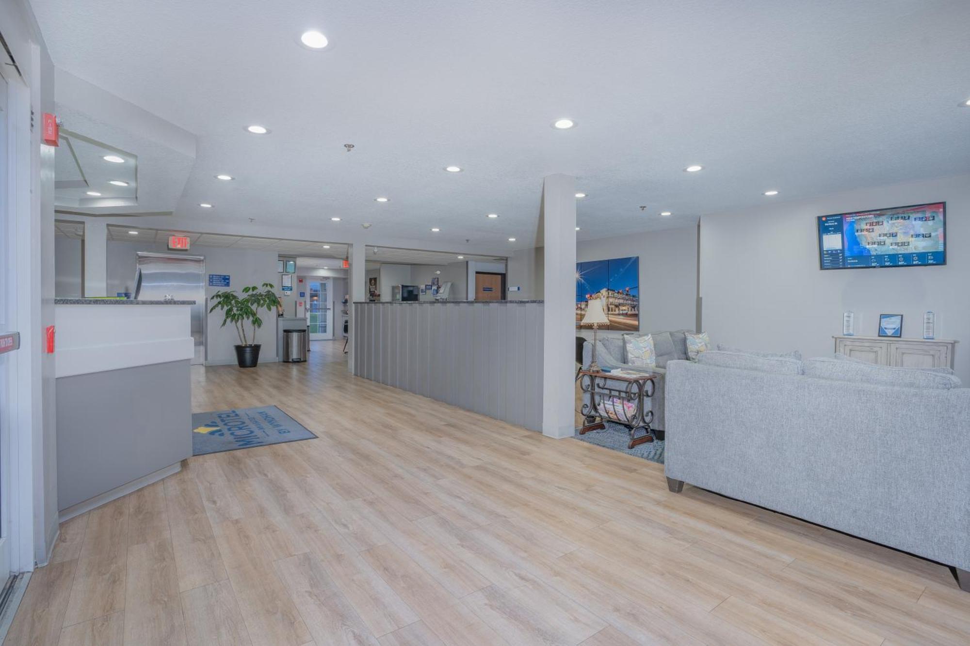 Microtel Inn & Suites By Wyndham Albertville Экстерьер фото